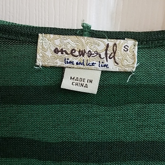 One world top - Picture 3 of 3